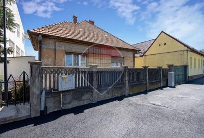 Casă individuală cu 3 camere cu Teren 369 Mp în 13 Decembrie