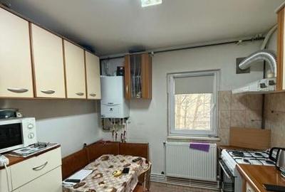 Apartament cu 4 camere decomandat, mobilat în Poarta 6 - 1