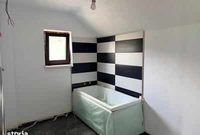 Casă cu 5 camere cu Teren 200 Mp în Dărmănești - 1
