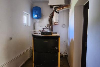Casă cu 3 camere cu Teren 3400 Mp în Itești - 2