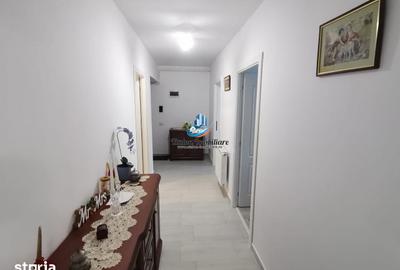 Apartament cu 2 camere decomandat în Est