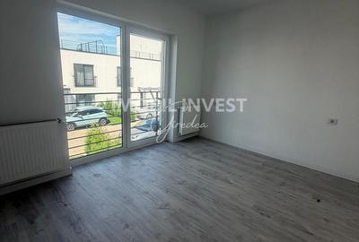 Casă cu 4 camere cu Teren 186 Mp în Cetate - 2
