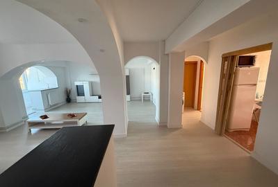 Apartament cu 3 camere decomandat în Popoveni