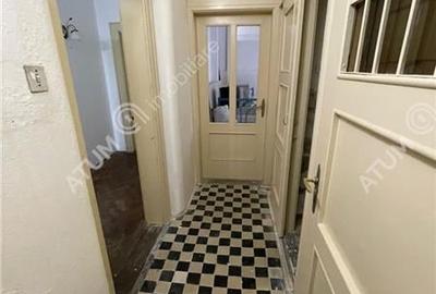 Apartament cu 4 camere decomandat în Central - 18