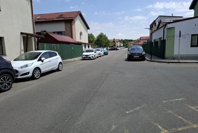 Casă cu 5 camere cu Canalizare în Central - 2
