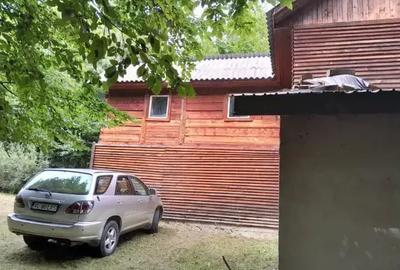 Casă cu Teren 1350 Mp în Central - 4