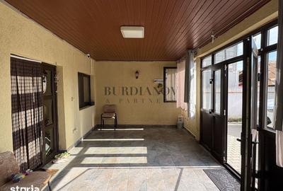 Casă cu 7 camere cu Teren 400 Mp în Brănești - 13