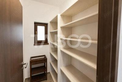 Casă cu 4 camere cu Teren 220 Mp în Central - 2