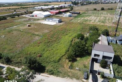 Teren de 5000 mp, în Central