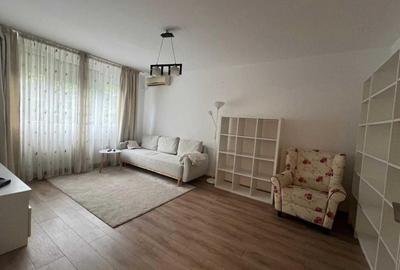 Apartament cu 3 camere decomandat, mobilat în Apărătorii Patriei