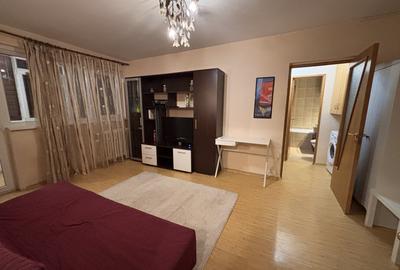 Apartament cu 2 camere semidecomandat, mobilat în Bucur Obor