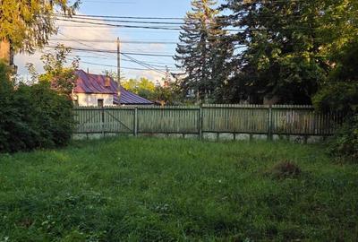 Teren de 2500 mp, în Central - 9