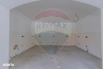 Casă cu 4 camere cu Teren 2914 Mp în Hoghiz - 10