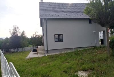 Casă cu 4 camere cu Teren 573 Mp în Central - 18