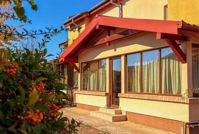 Casă cu 3 camere cu Teren 500 Mp în Central