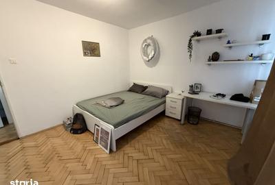 Apartament cu 4 camere în Mărăști
