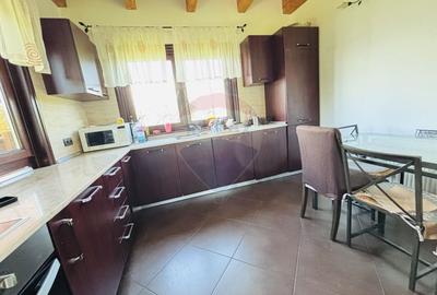 Casă individuală cu 4 camere cu Teren 600 Mp în Central - 9