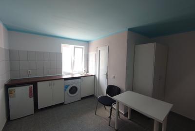 Apartament cu 2 camere în Complex Studențesc