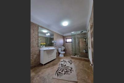 Casă cu 4 camere cu Garaj în Costești - 16