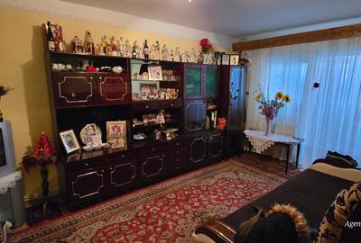 Apartament cu 3 camere decomandat în Central - 2