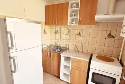 Apartament cu 3 camere decomandat în Lunei