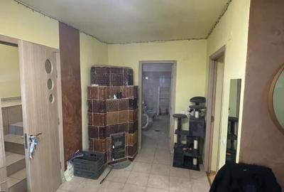 Casă cu 3 camere cu Teren 658 Mp în Central - 8