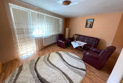 Casă individuală cu 5 camere cu Canalizare în Cetate - 2