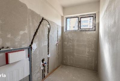 Apartament cu 3 camere semidecomandat în Ștefan cel Mare