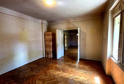 Apartament cu 4 camere decomandat în Sub Arini - 8