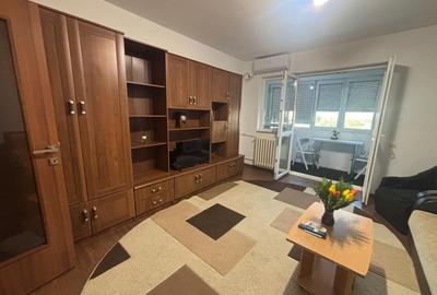Garsonieră decomandată în Central