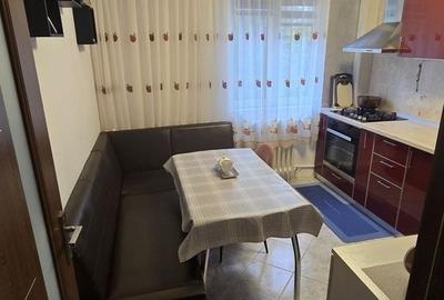 Apartament cu 2 camere decomandat, mobilat în Drumul Taberei