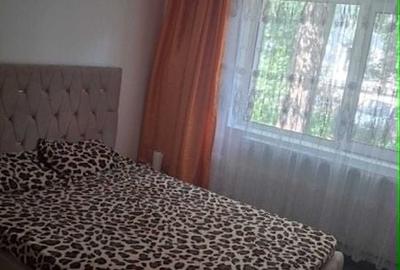 Apartament cu 3 camere decomandat în Mircea cel Bătrân