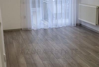 Apartament cu 3 camere decomandat în Central - 2