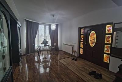 Casă individuală cu 5 camere cu Teren 1600 Mp în Moara