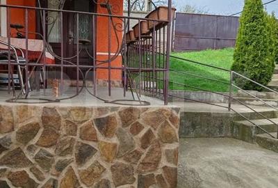 Casă cu 5 camere cu Teren 580 Mp în Central - 8