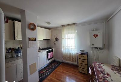Apartament cu 3 camere decomandat în Central - 3