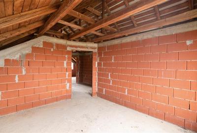 Casă individuală cu 5 camere cu Teren 752 Mp în Oșorhei - 11