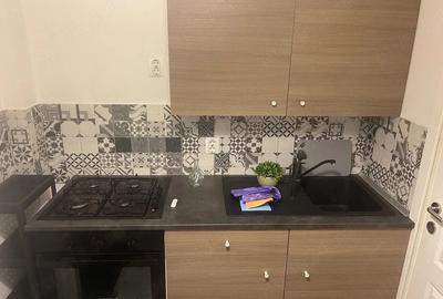 Garsonieră decomandată în Vitan