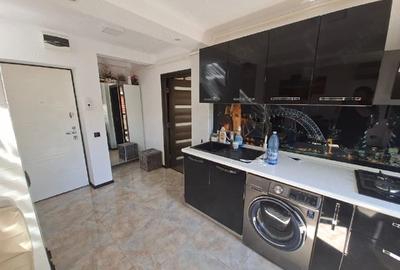 Apartament cu 2 camere semidecomandat în Micro 9