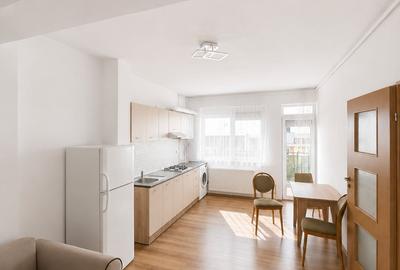 Apartament cu 2 camere semidecomandat în Florești