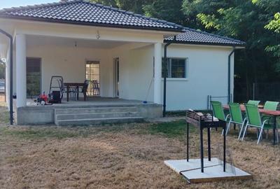 Casă cu 4 camere cu Teren 1400 Mp în Budești - 8