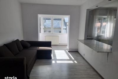 Apartament cu 3 camere semidecomandat în Central - 1