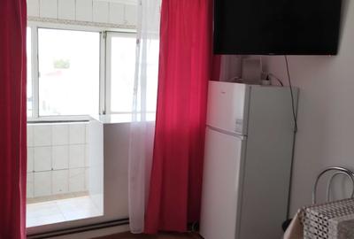 Apartament cu 2 camere semidecomandat în Micro 6 - 1