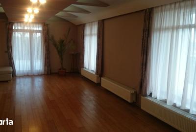 Casă cu 4 camere cu Teren 100 Mp în Central - 6