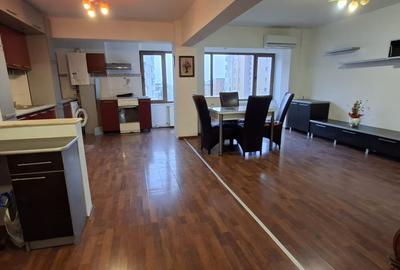 Apartament cu 3 camere decomandat în Ultracentral