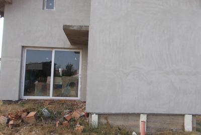 Casă individuală cu 4 camere cu Teren 760 Mp în Dudeștii Noi