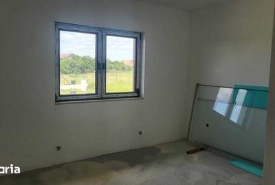Casă cu 3 camere cu Teren 86 Mp în Sânmartin - 8