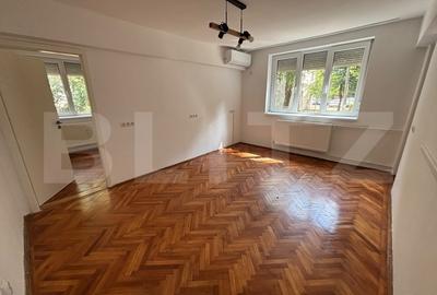 Apartament cu 2 camere semidecomandat în Central