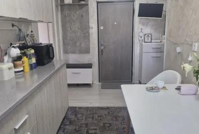 Apartament cu 2 camere decomandat în 1 Decembrie - 3