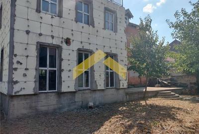 Casă individuală cu 7 camere cu Piscina în Fântânele - 8